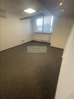 Biura,salakonferencyjna,magazyn,recepcja,parking24