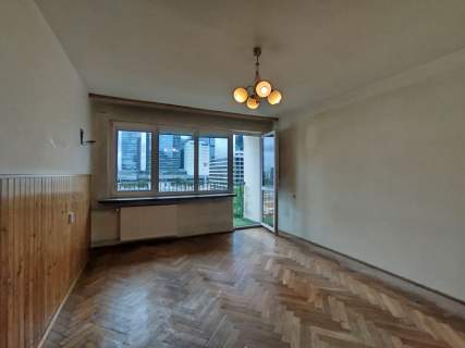 Wola Miedziana 44 m Widok na park Remont