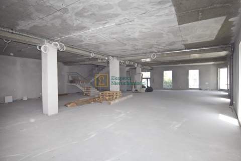 Lokale do wynajęcia w centrum, parking, 50m2-600m2