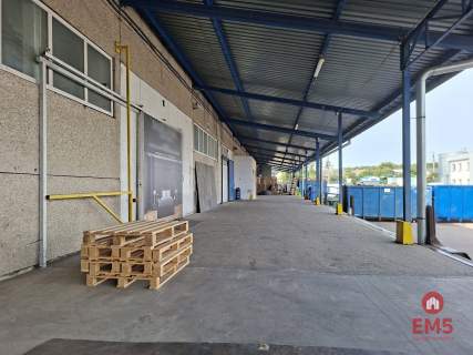 Magazyn z rampą 160 m2