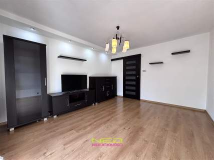 2 pokoje balkon zamykany parking
