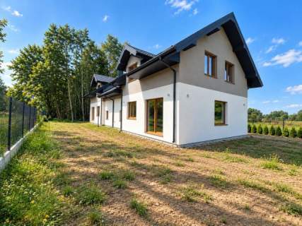 Dom nad Jeziorem Kiełpińskim, działka 1000 m2, garaż w bryle