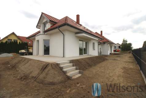 Panoramiczny widok z salonu, działka 400 m , garaż