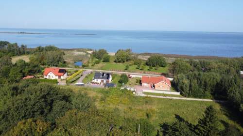 Z SALONU ZA STER JACHTU - DZIAŁKA TUŻ PRZY MARINIE