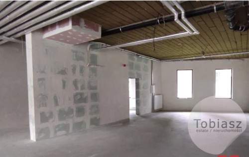 Nowoczesny lokal handlowo-uslugowy w centrum