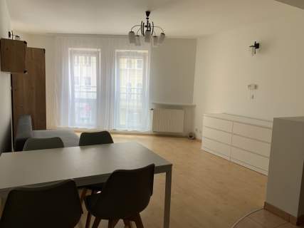 Duża komfortowa kawalerka 40m2