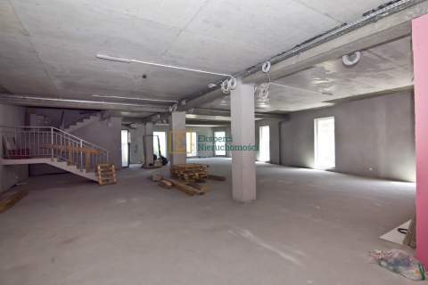 Lokale do wynajęcia w centrum, parking, 50m2-600m2