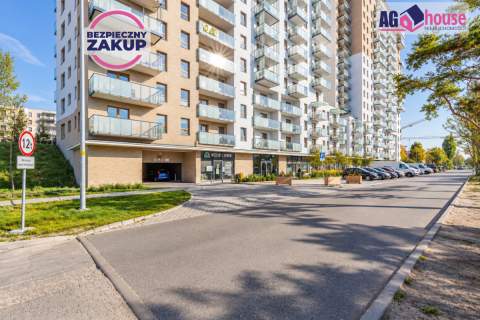 Słoneczne mieszkanie 50 m z osobną kuchnią