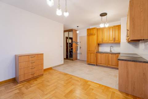 2-pokojowe z balkonem i garażem. Nowy Kleparz.