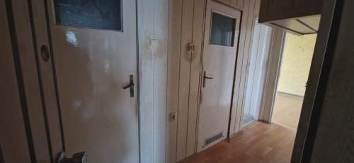Na sprzedaż mieszkanie do remontu balkon piwnica susza