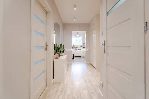 SERENADA 3POK PARKING BALKON 58,60M