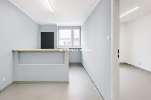Warsztat o pow. 450 m2 w centrum Proszowic