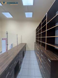 Lokal przy Hali Targowej 82 m2 Witryna