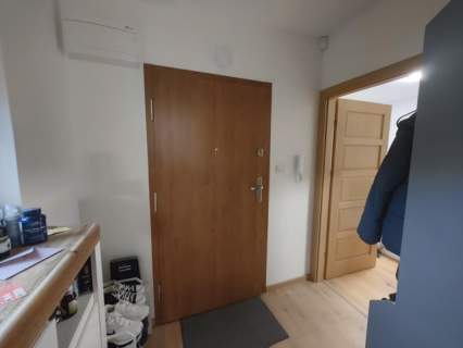 Gotowe do wejścia. 2 M. postojowe, balkon.