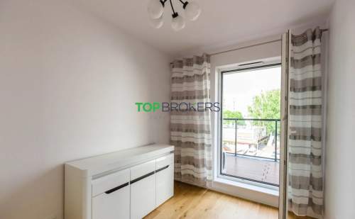 Komfortowe trzy pokoje, balkon, garaż