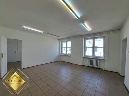 Dwupomieszczeniowe biuro w centrum