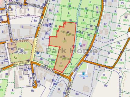 Urokliwa działka w centrum Gozdnicy.