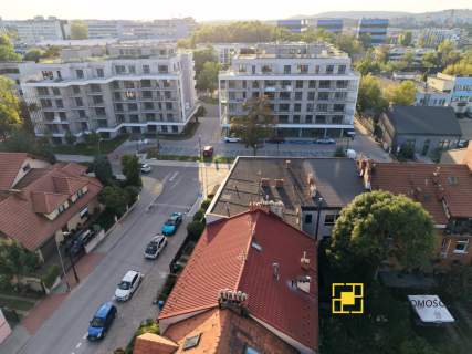 Wolnostojący Dom Przy Rondzie Matecznym Z Lokalem.