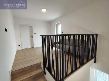 Apartament 4 pokojowy pod klucz , na zamkniętym osiedlu.
