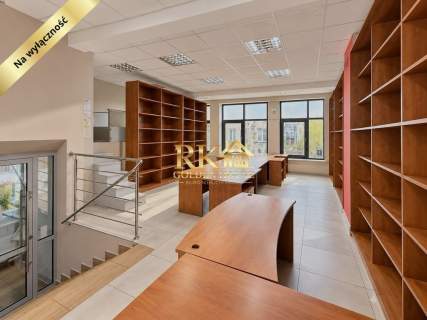 LOKAL USŁUGOWO-BIUROWY NA WYNAJEM ŚCISŁE CENTRUM