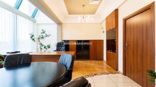 Biuro na wynajem/ 68m2