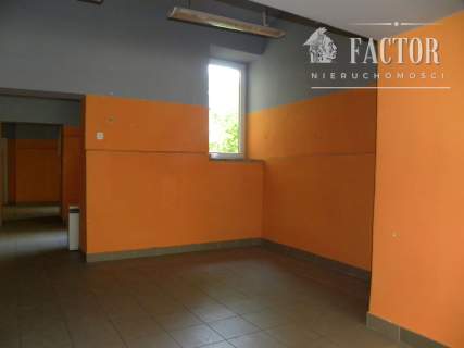 Gorlice, lokal do wynajęcia w centrum, 60W