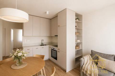 3 pokoje 51 m Balkon Parking Osiedle Avia
