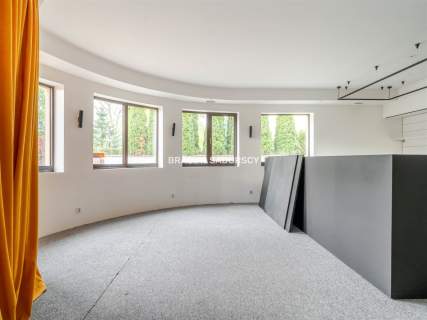 lokal handlowo-usługowy lub biurowy 100m2 Olsza