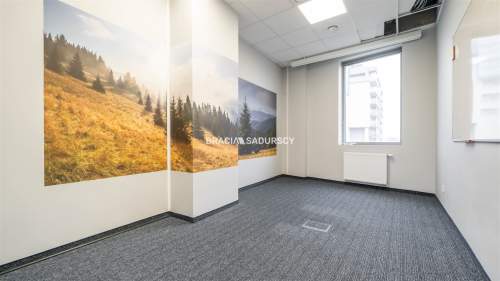 Powierzchnia biurowa z parkingiem - 400m2