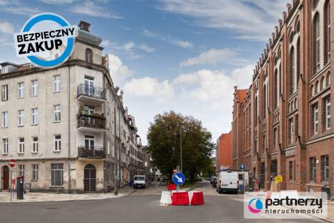 5 pięknych pokoi z balkonem w centrum miasta