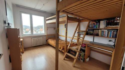 3 pokoje 60,3 m balkon widok na góry