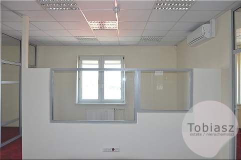 Biura 140 m2 plus magazyn