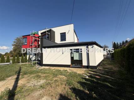 Lokal handlowo uługowy w Łężanach gm. M. Piastowe