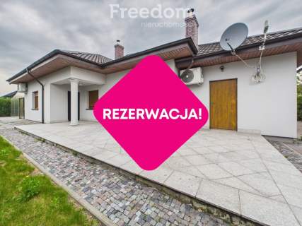 Wyjątkowy Dom z Krytym Basenem i Fotowoltaiką