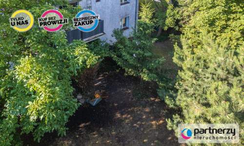 Połowa domu dwurodzinnego z ogrodem