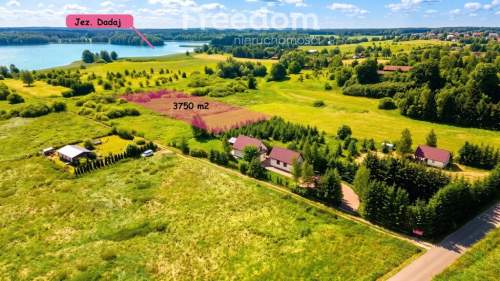 Działka nad jeziorem Dadaj