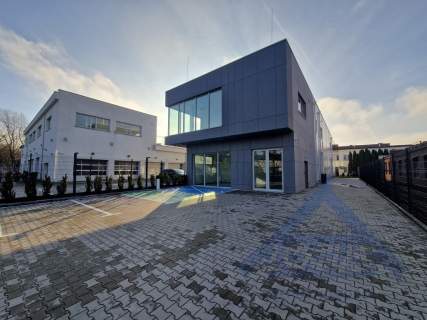 Cały budynek do wynajęcia na Bielanach 773 m2.