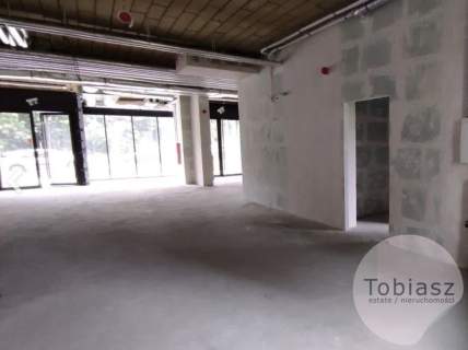 Nowoczesny lokal handlowo-uslugowy w centrum