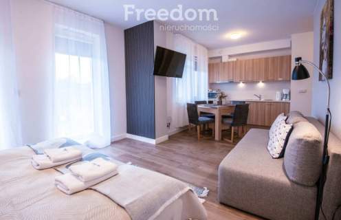 Słoneczny Apartament przy morzu z garażem