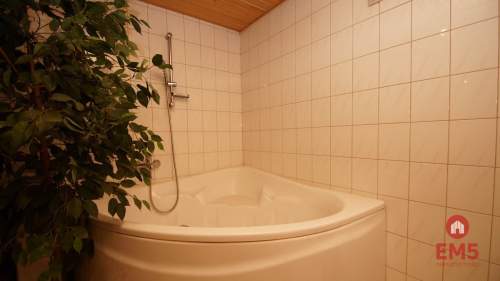 Dom z sauną i oranżerią, Jaroszówka