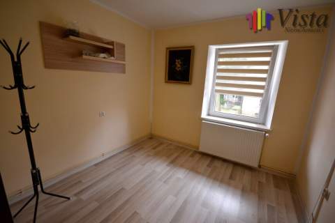 3 pokoje, 59, 4 m , 1 piętro, kamienica, ogródek