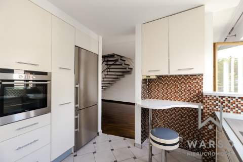 Apartament 5 pokoi, 2 garaże, dwa tarasy, komórka
