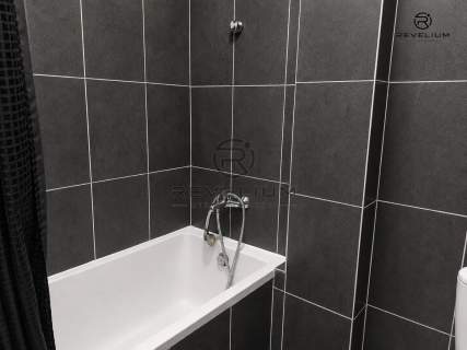 2 oddzielne pokoje centrum Helu zamykana posesja
