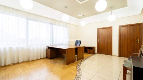 Biuro na wynajem/ 68m2