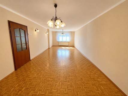 Dom osiedle Powstańców Śląskich, Pszczyna