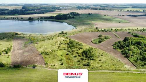 Działka budowlana z linią brzegową jez. Blanki