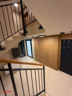 Duży apartament 5 pokoi. 3 balkony. 2 łazienki