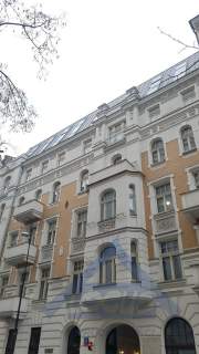 Biuro na wynajem w kamienicy - Centrum