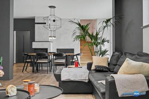 Dom w otuleniu lasu 180 M2 1.1 HA 20 min do Radomia