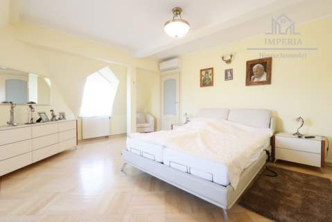 Dwie luksusowe rezydencje w jednym miejscu 840m2